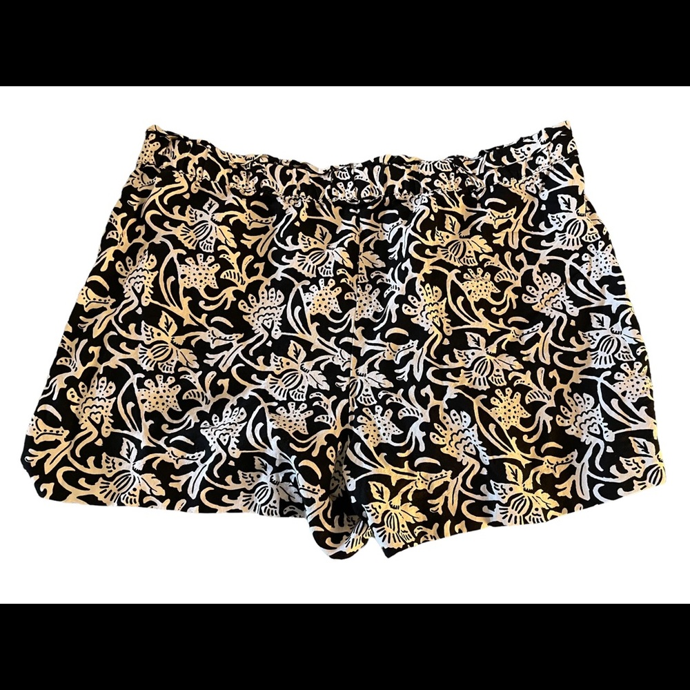Loft black and white floral shorts - NWOT